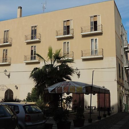 Mary Centro Storico Apartment Alghero Bagian luar foto