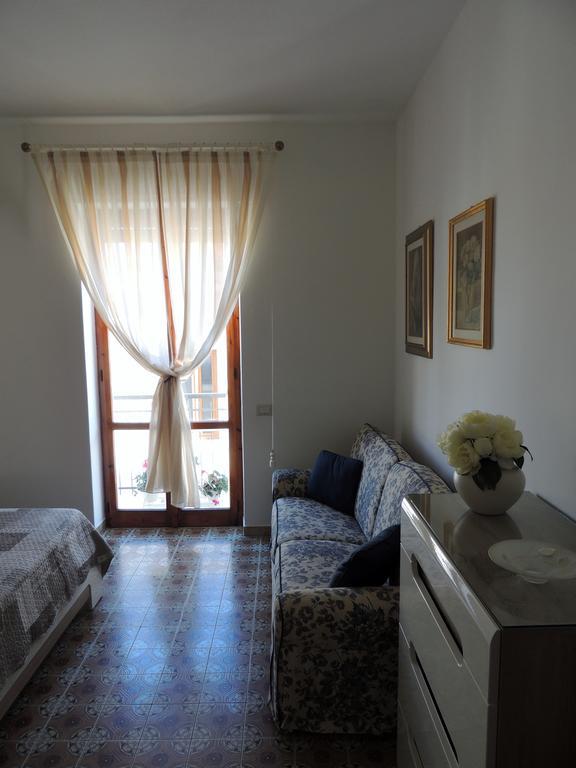 Mary Centro Storico Apartment Alghero Ruang foto